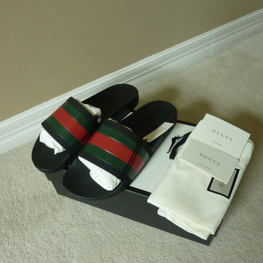 GUCCI '72 Signature Web Rubber Sport Slides Sz. 12